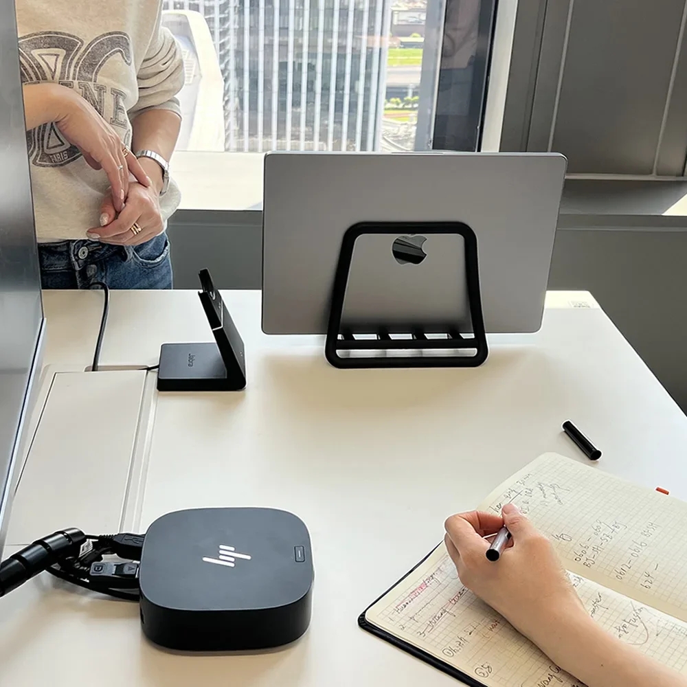 Supporto verticale per noteboo - Vertical Laptop Stand recensione e prezzo