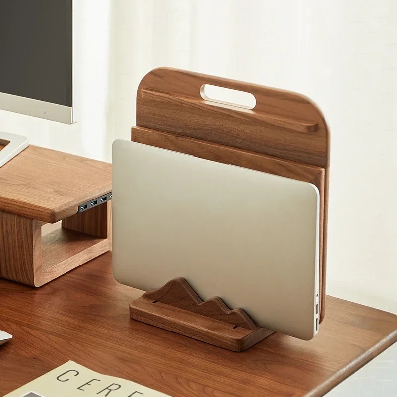 Supporto per Laptop in Legno P - Vertical Laptop Stand recensione e prezzo